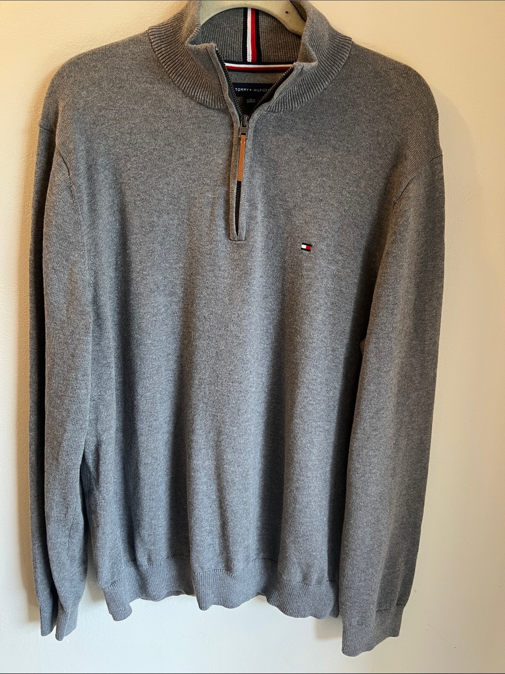 Tommy Hilfiger Men’s Grey Quarter-Zip Knit Sweater